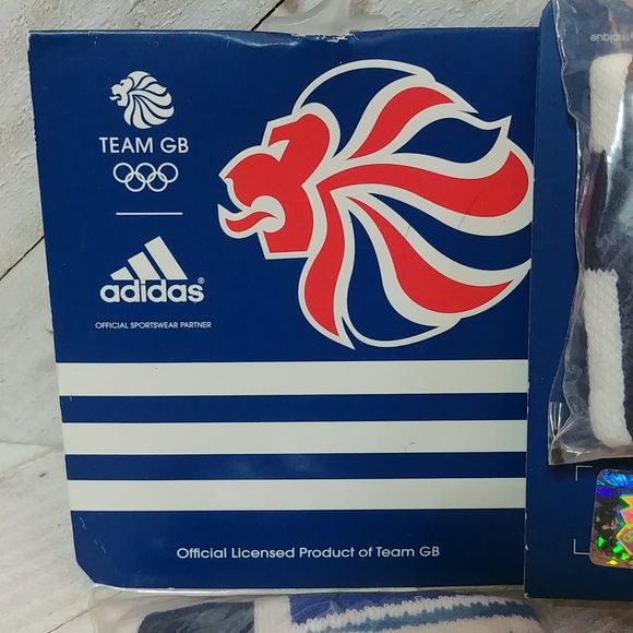 NWT Adidas Set of 2 Olympics Team GB Great Britian 2012 Wrist Sweat Bands - Picture 2 of 5